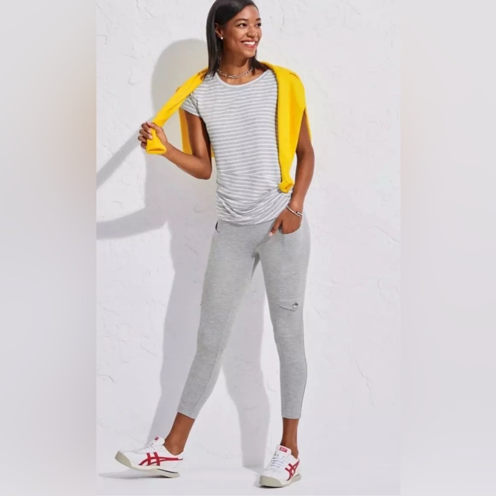 CAbi Runaway Legging - gray - medium

#6054